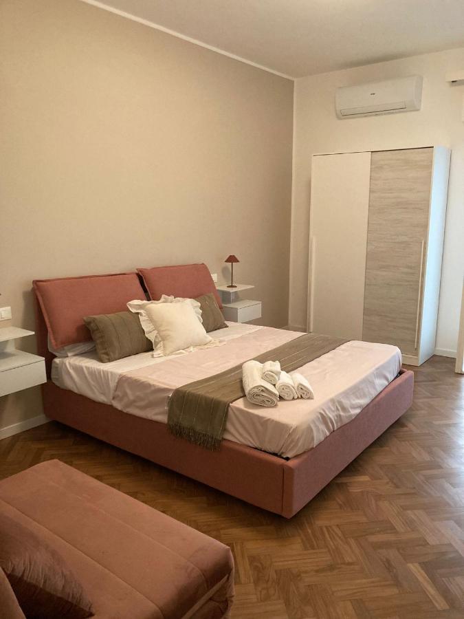 Case Vacanze Monroe 1 Палермо Екстериор снимка